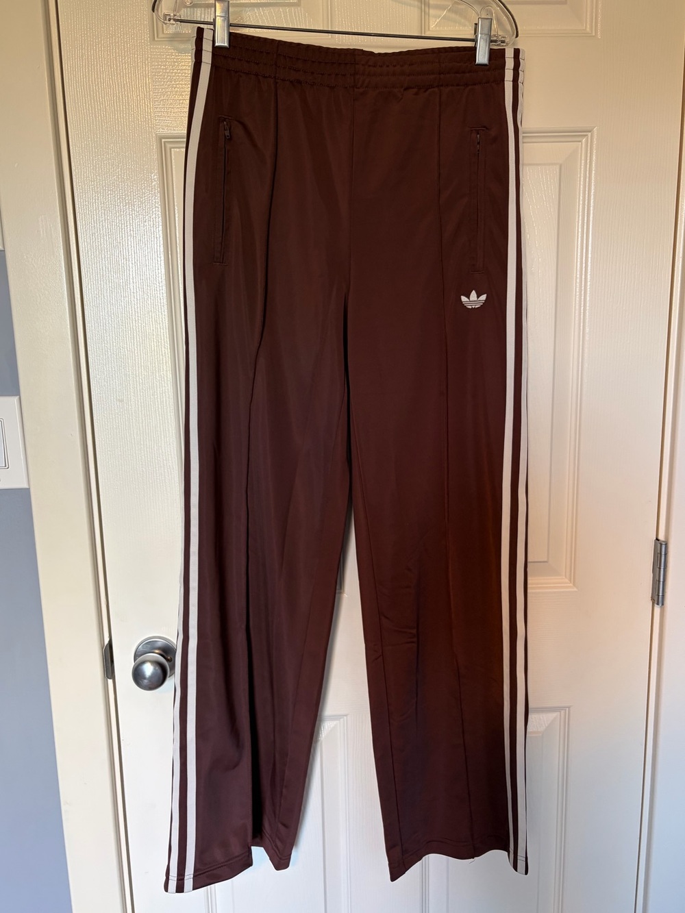 NWOT Adidas firebird loose pant - size M